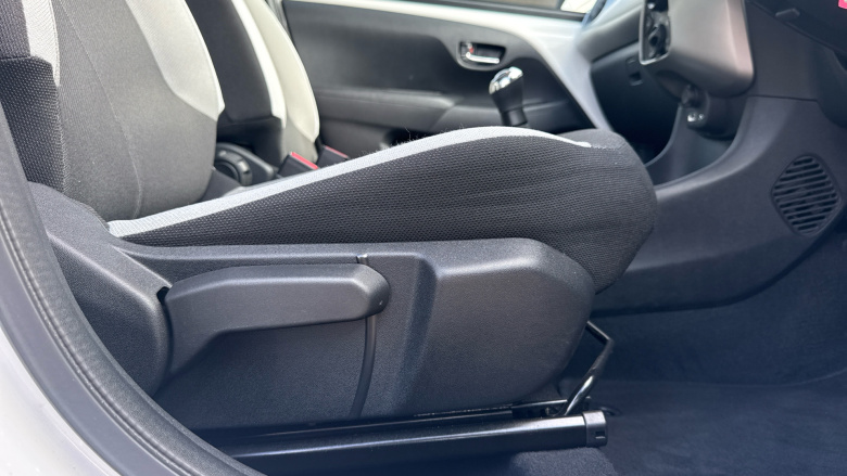 Toyota Aygo 1.0 VVT-i X-Play 5dr Petrol Hatchback